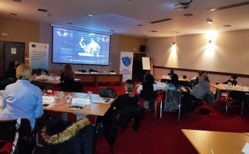Policewomen  from whole country at a workshop on the role of policewomen in the process of reducing irregular migration