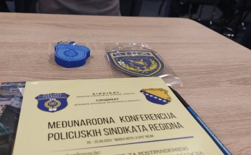 Sindikat SIPA-e dodijelio je Udruženju "Mreža policijskih službenica" Zahvalnicu za prijateljstvo i uspje&scaron;nu saradnju
