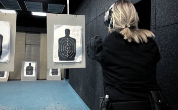 Policewomen Milica Nikolić successfully completed the training for shooting instructor