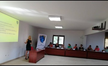 Полицијским службеницама уручени цертификати о учешћу на радионици