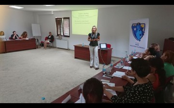 Полицијским службеницама уручени цертификати о учешћу на радионици