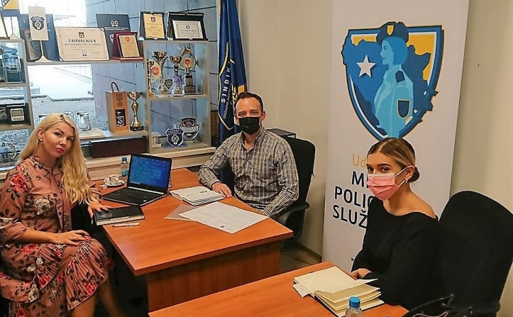 A meeting was held with representatives of Hilfswerk International