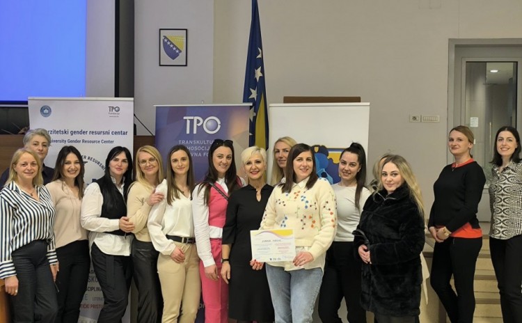 Policijske službenice na edukaciji "Upravljanje stresom i nenasilna komunikacija"